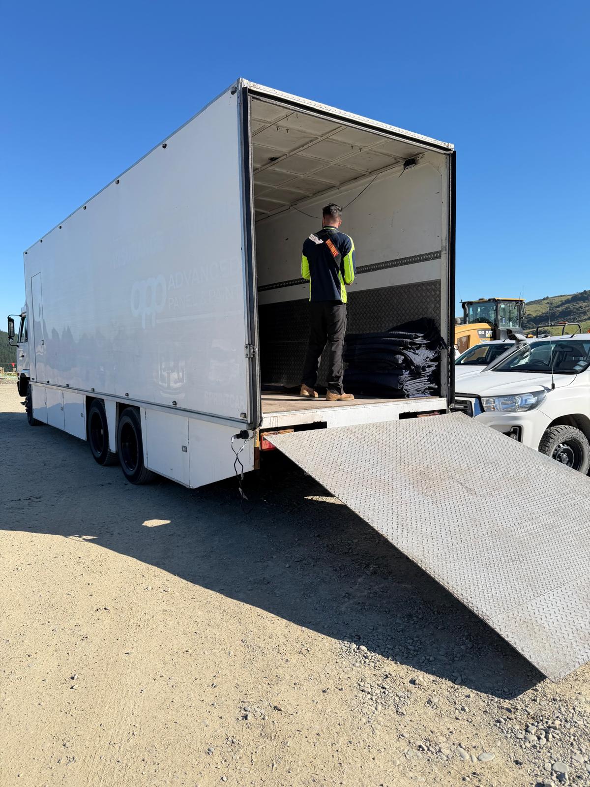Professional House Movers for a Smooth Transition